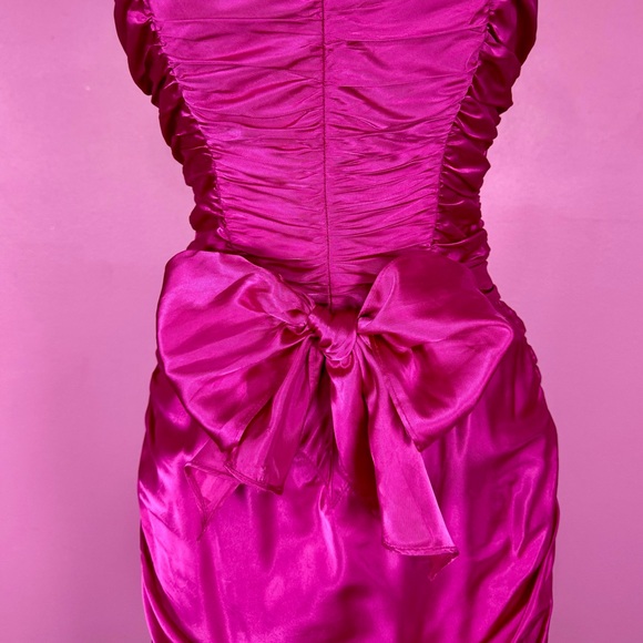 Vintage 1980s Gunne Sax Pink Barbie Bombshell Draped Strapless Party Prom Dress - Picture 9 of 10